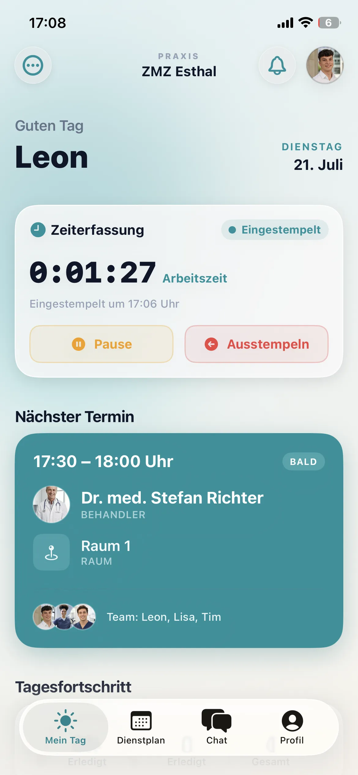 Taktera App mit laufender Arbeitszeit sowie Schaltflächen für Pause und Ausstempeln